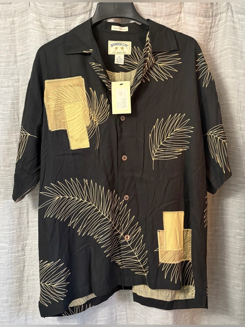 Vegas Bamboo Cay fine resort wear shirt - medium
